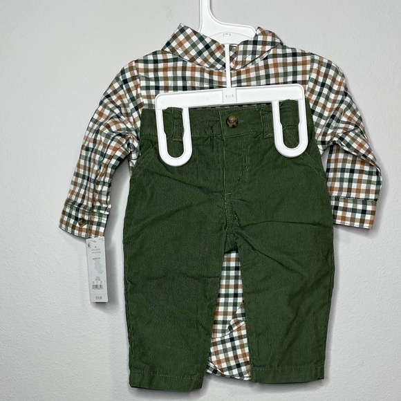 (2) Little Boys Outfits - Just one you by Carters - Picture 8 of 10